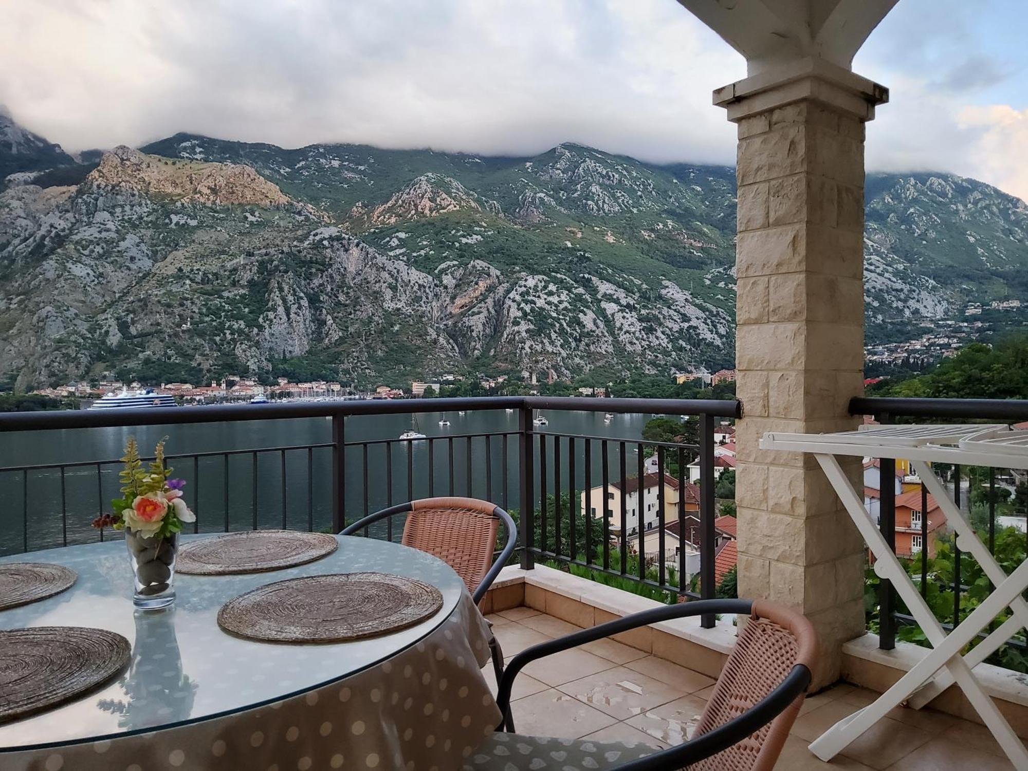 Apartamento Radiant Kotor Exterior foto